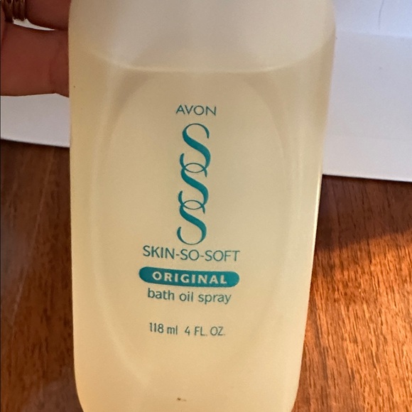 Vintage 1988 Avon Skin-So-Soft Original Bath Oil Spray - Picture 2 of 4